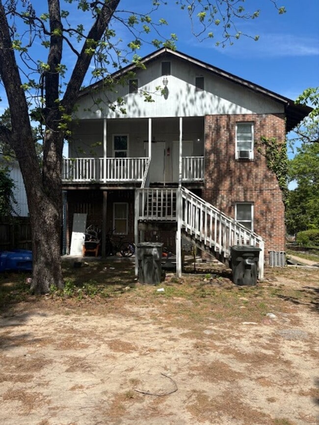 Building Photo - 2508 Laurel St Unit B