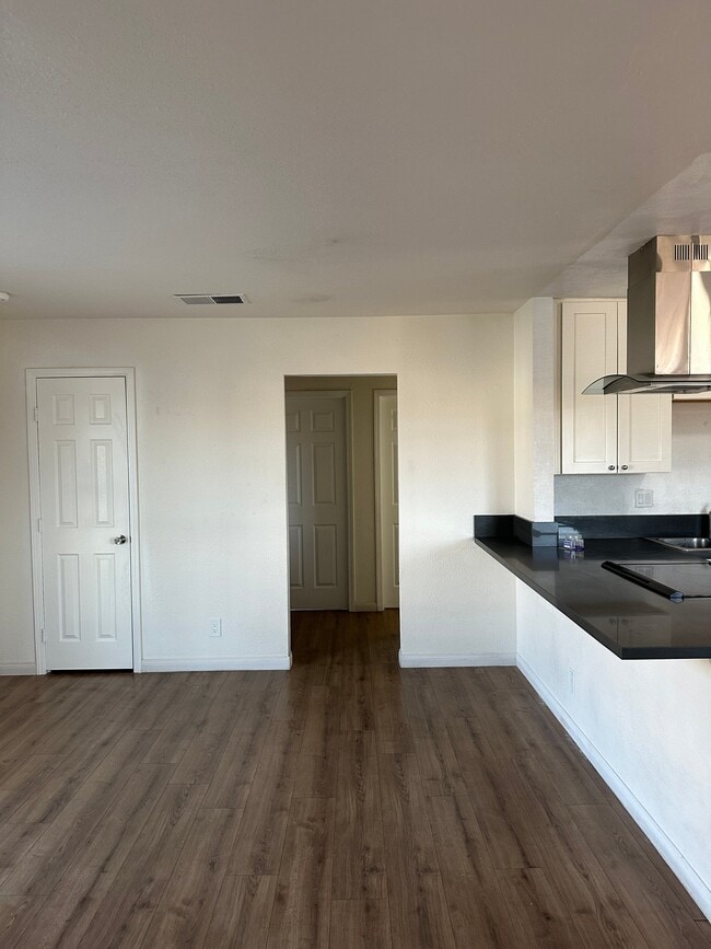 Photo - 803 N Major Ave