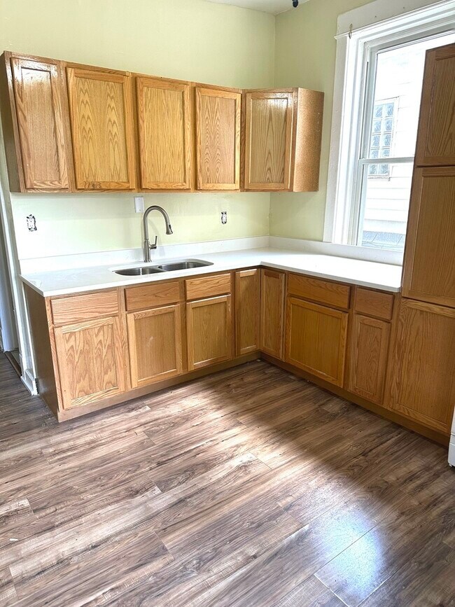 Photo - 1254 N Maplewood Ave Unit 2