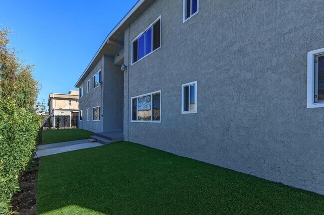 The Century Village (9910 S Village Dr)