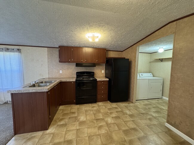 Photo - 330 Gaither Rd