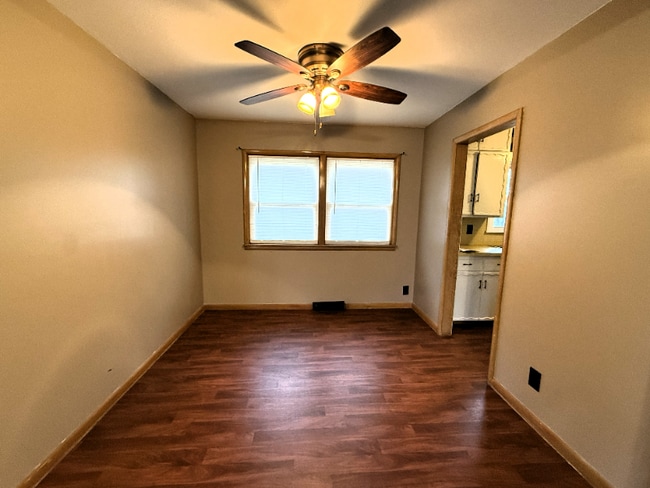 Photo - 2515 Richmond N