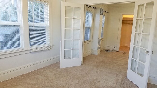 Photo - 20 Hensley St