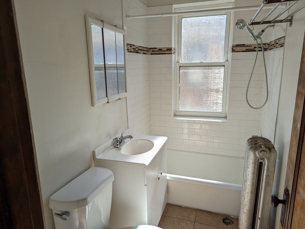 Photo - 4222 N Clark St Unit 3