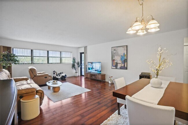 Photo - 3200 Port Royale Dr N Unit 210