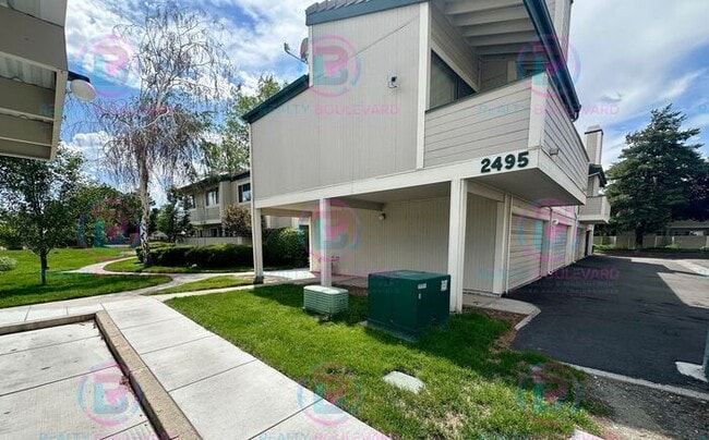 Contemporary 2-Bed Condo with Garage & Poo... - Contemporary 2-Bed Condo with Garage & Poo...