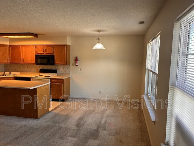 Photo - 1306 Arthur Ave Unit 3