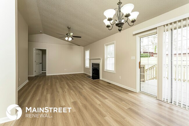 Photo - 1 Savannah Ln