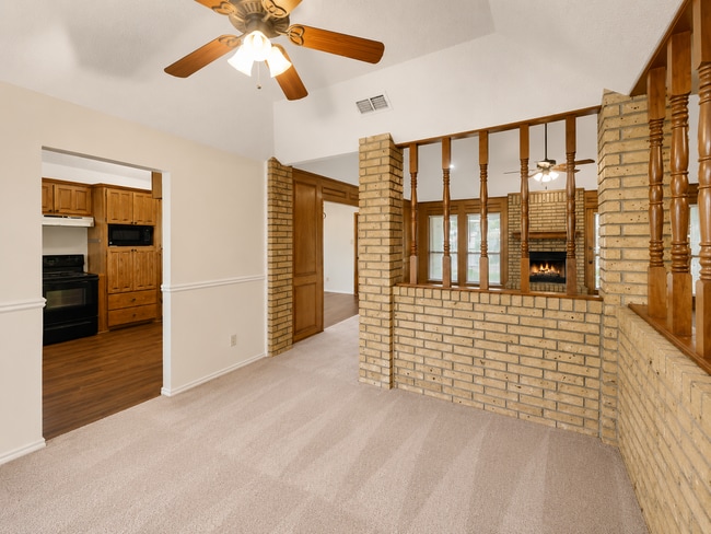 Photo - Beautifully Maintained Corner-Lot Gem with Room to Relax!