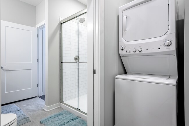 8 on the Park Bathroom and In-Unit Laundry