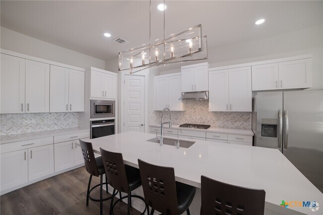 Building Photo - 2217 Hoja Ave Rental