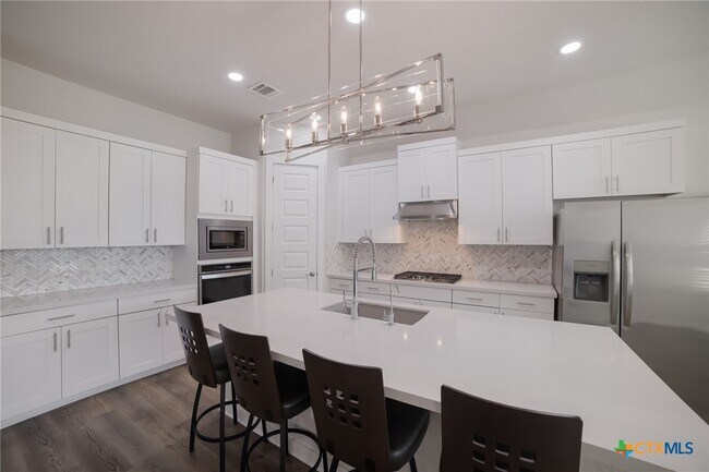Photo - 2217 Hoja Ave