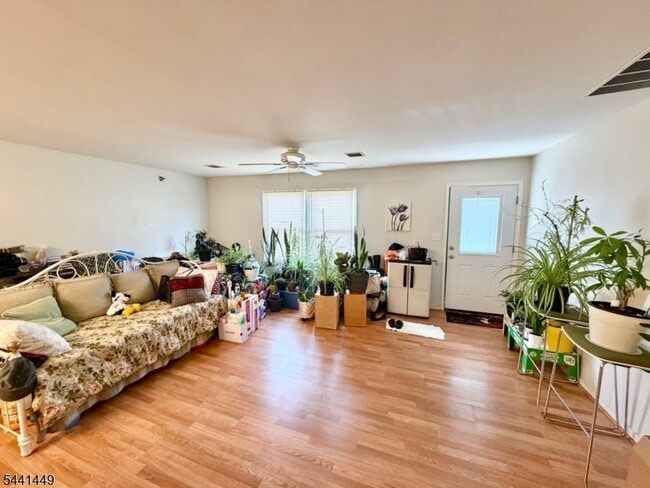 Photo - 336 Bloomfield Ave Unit 3B