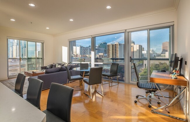Photo - Stunning Corner Condo with City Views in the Heart of Gaslamp Unit 605