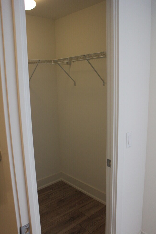 Photo - 180 Enterprise Blvd Unité 10