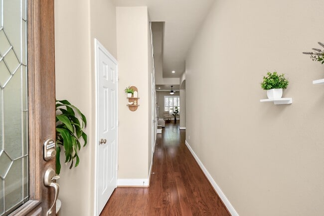 Photo - 10342 Solitaire Cir