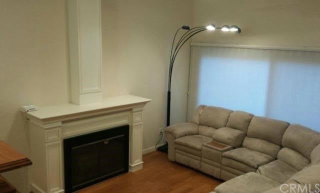 Photo - 2112 Warfield Ave