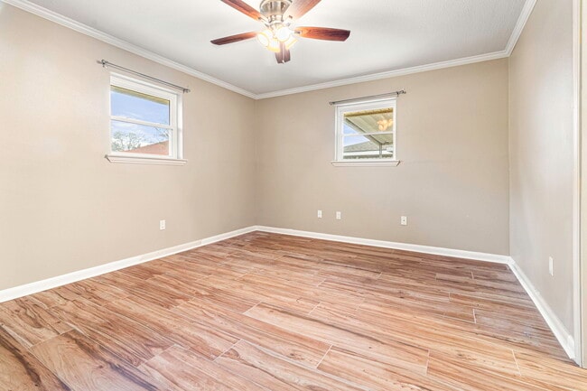 Photo - 5332 David Dr