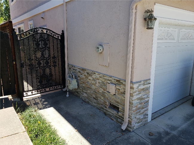 Photo - 3133 Teddington Dr