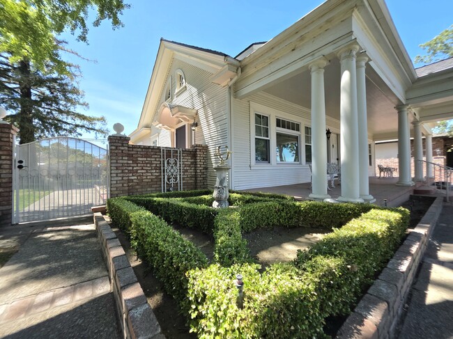 Photo - 135 N Lincoln Ave