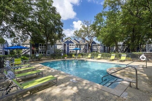 Photo - 3300 Rollingbrook Dr Unidad c2