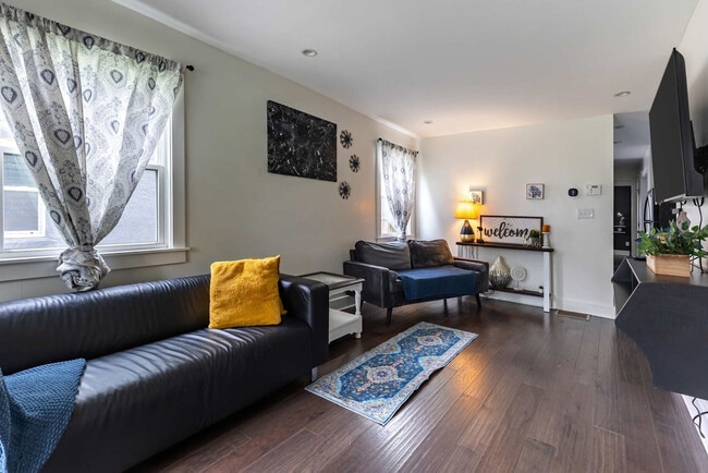 Photo - 3203 Sutherland Ave Unit ID1310761P