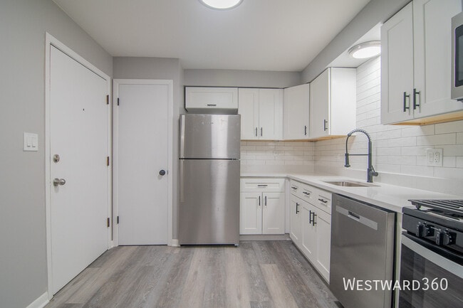 Building Photo - 3249 N Keeler-GW Unit GW