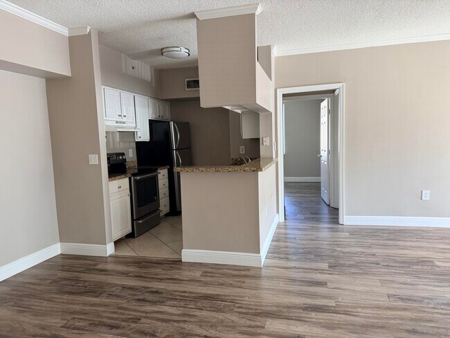 Photo - 11661 W Atlantic Blvd Unidad 1026