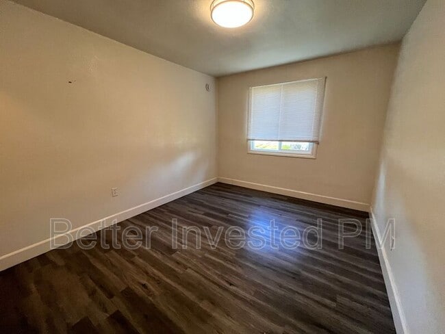 Photo - 530 Talmage Rd Unit Apt A