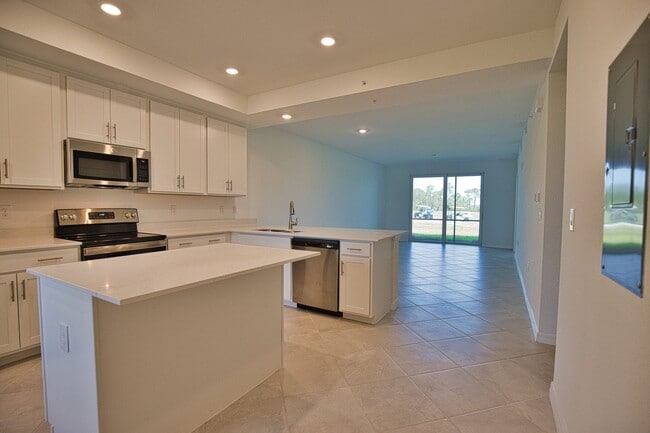 Photo - 12280 Wellen Golf St