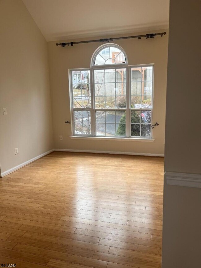 Photo - 223 Winding Hill Dr