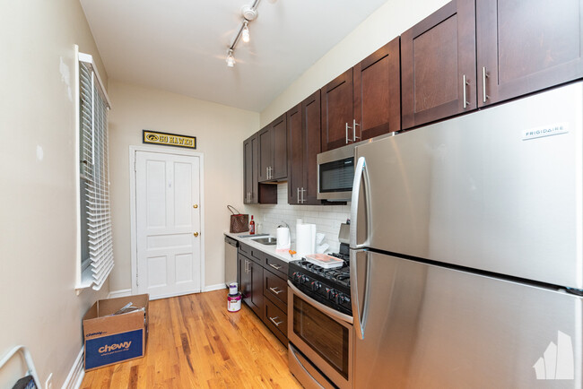 Photo - 1431 W Belmont Ave Unidad 1F Rental