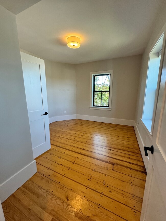 Photo - 3 Bartlett-Rent Specials!!