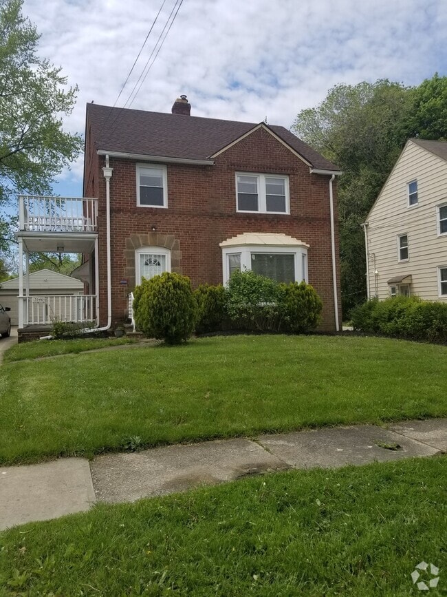 Building Photo - Cleveland Heights 4-Bed, 2.5-Bath - Availa... Rental