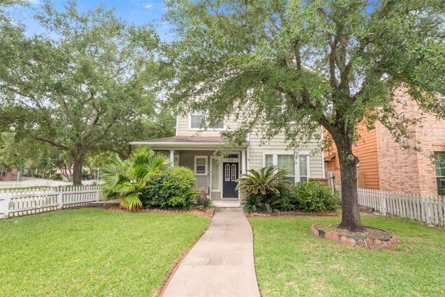 Building Photo - 7138 Sun Village Dr