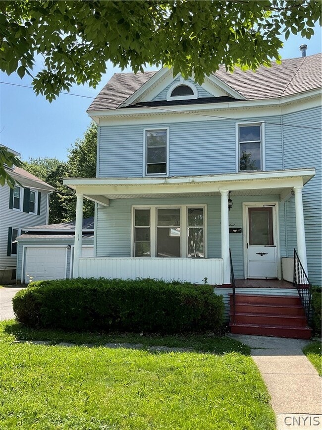 Photo - 700 Nellis St