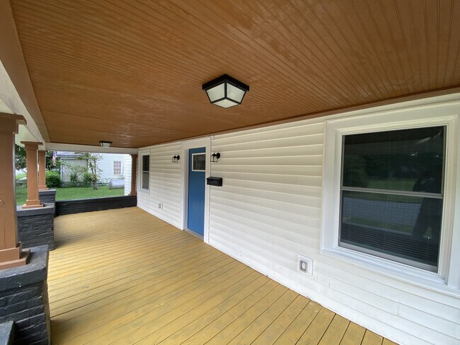 Photo - 309 N Webb St