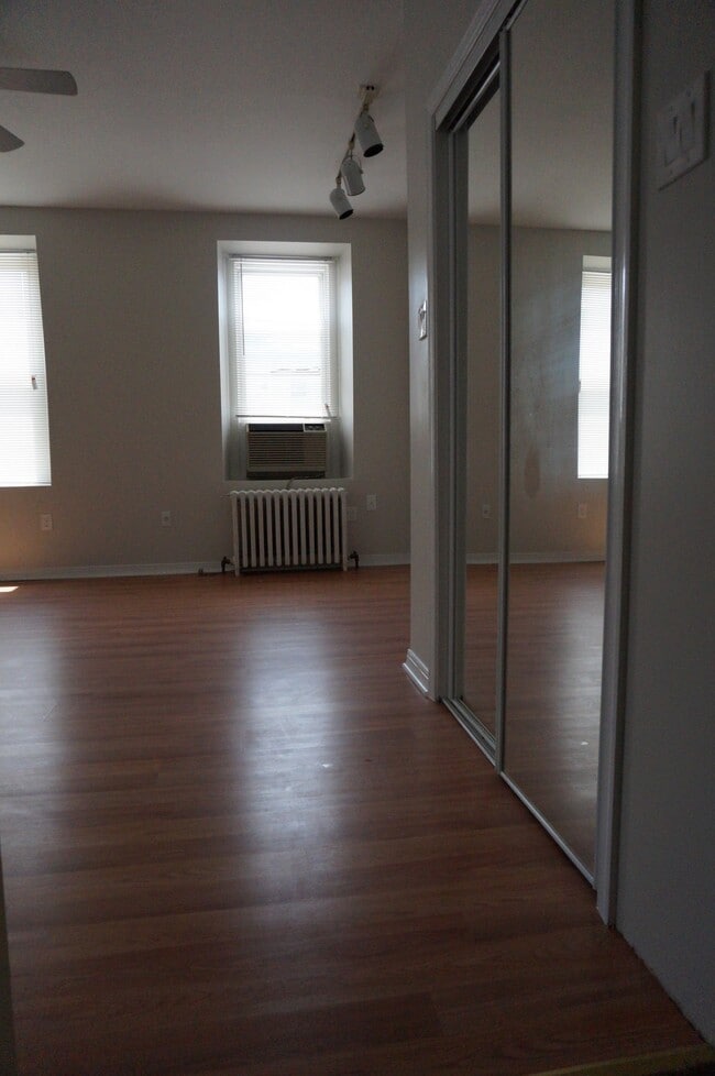 Photo - 3513 Bowman St Unit 2