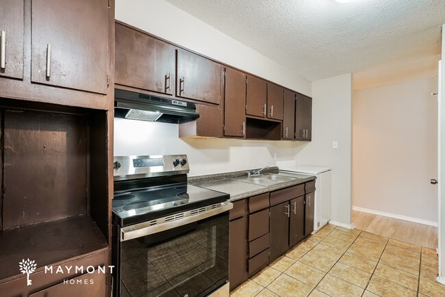 Photo - 2050 Morning Dr