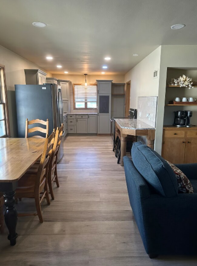 Photo - 1514 S Western Ave Unit 1514 S Western Avenue