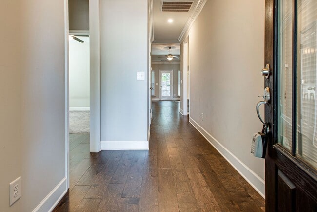 Photo - **RARE, WELL-APPOINTED, ONE-LEVEL HOME WIT...