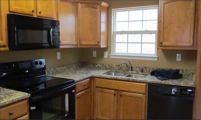 Photo - 2237 Spring Meadow Ln SE