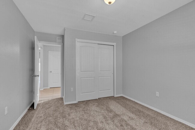 Photo - 15180 Method Ave
