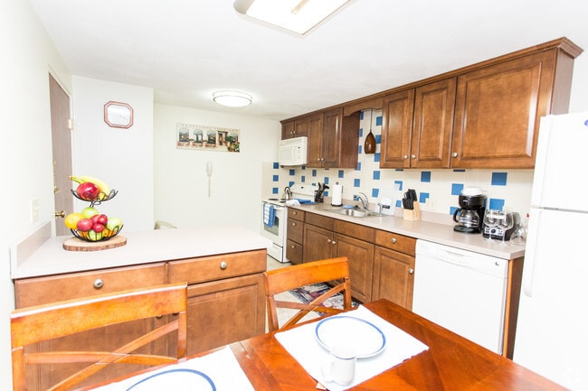 J.E. Furnished Apartments of Waltham