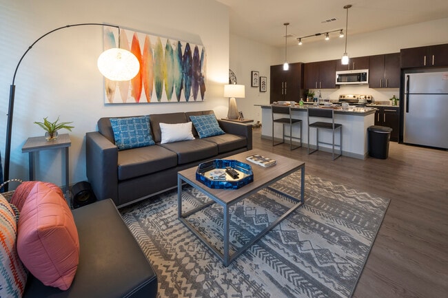 Photo - Lark Huntsville