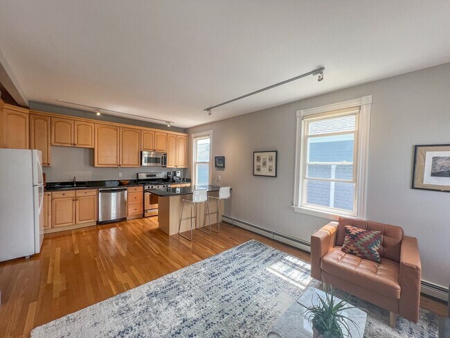 Photo - 390 Norfolk St Unit 2