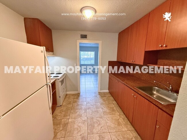 Photo - 400 Opa-Locka Blvd