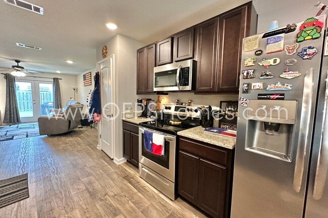 841 Moorhen Wy