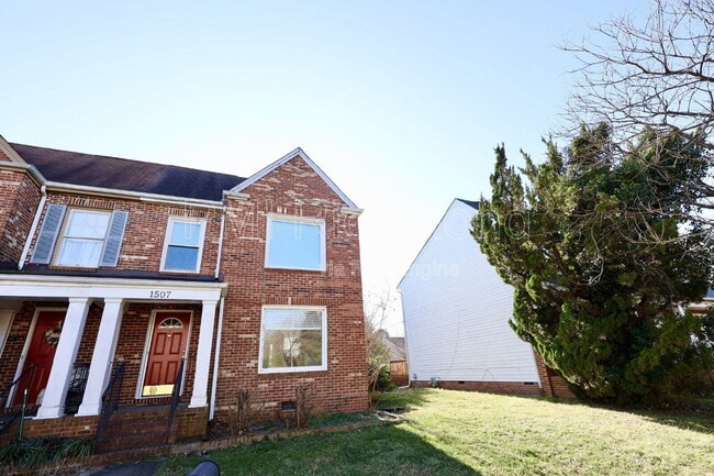 Photo - 1507 Lakeview Ave