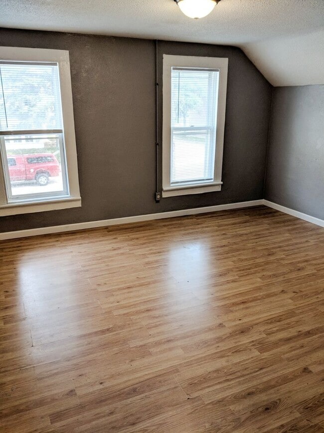 726 Ferry St Unit 604